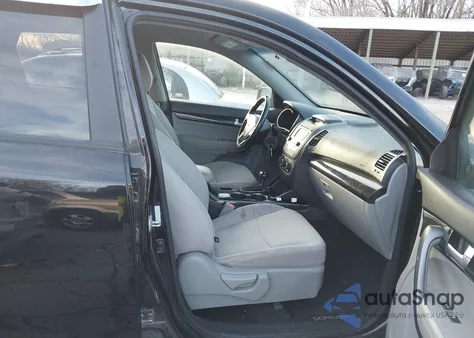 2014 Kia Sorento Lx from USA, damaged, VIN 5XYKT3A69EG509350